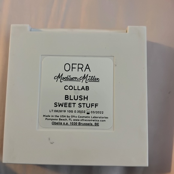 Ofra blush limited editin with Madison mille collab - Picture 2 of 3